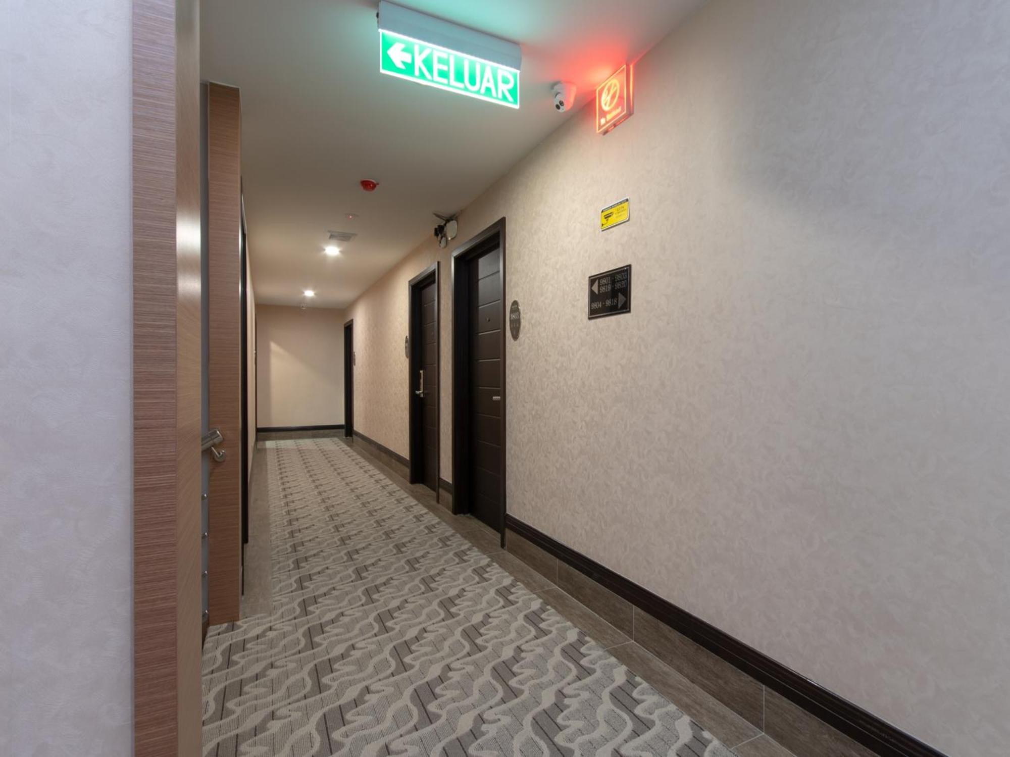OYO 89375 Regent Hotel Keningau Buitenkant foto