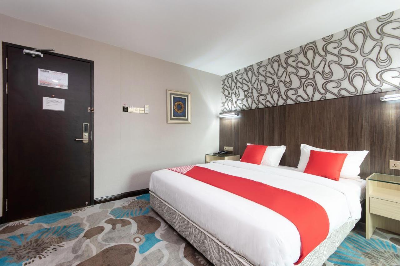 OYO 89375 Regent Hotel Keningau Buitenkant foto