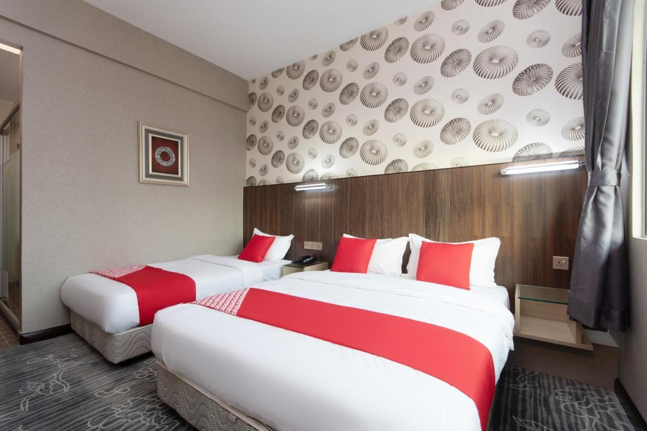OYO 89375 Regent Hotel Keningau Buitenkant foto