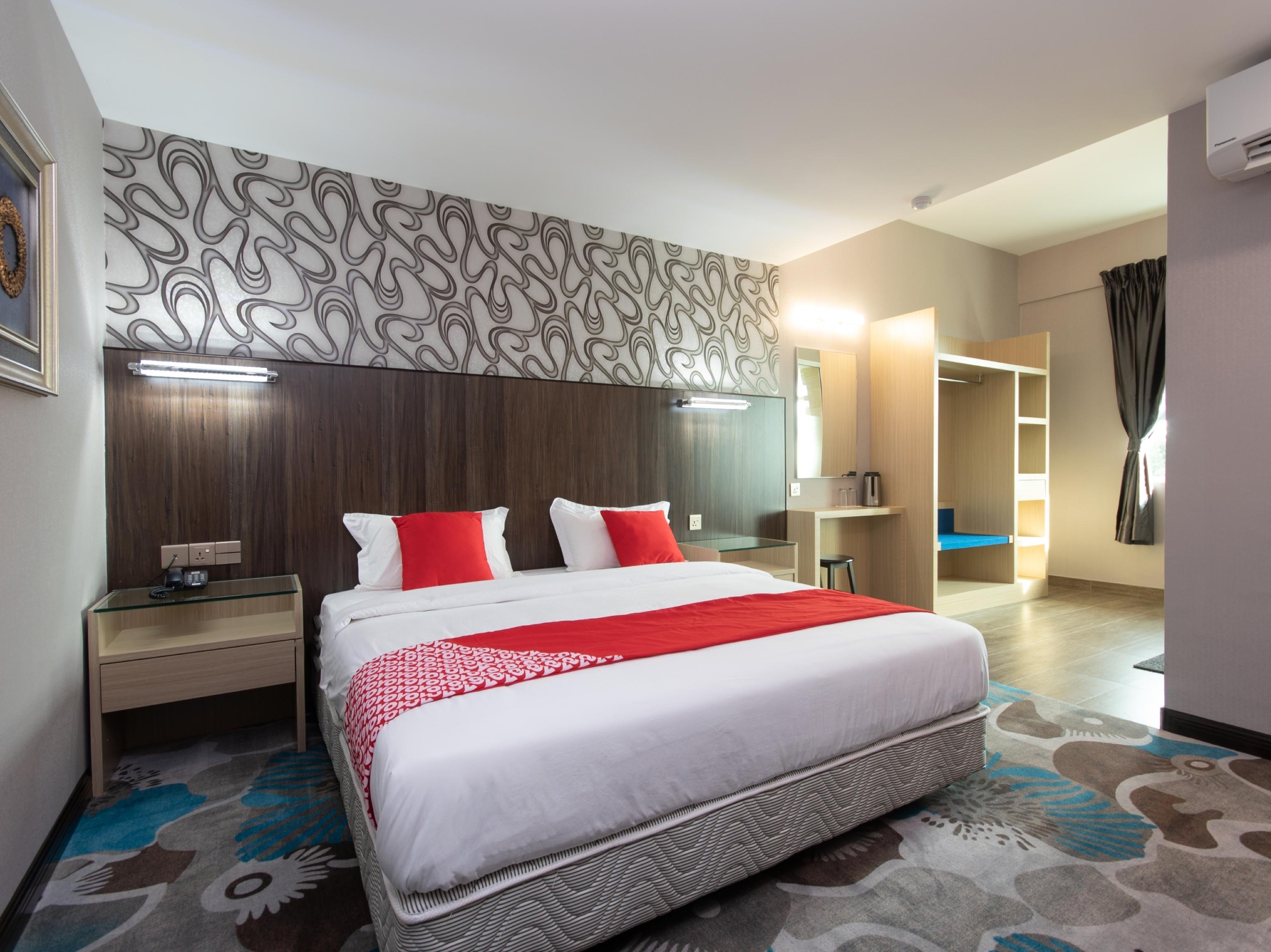 OYO 89375 Regent Hotel Keningau Buitenkant foto