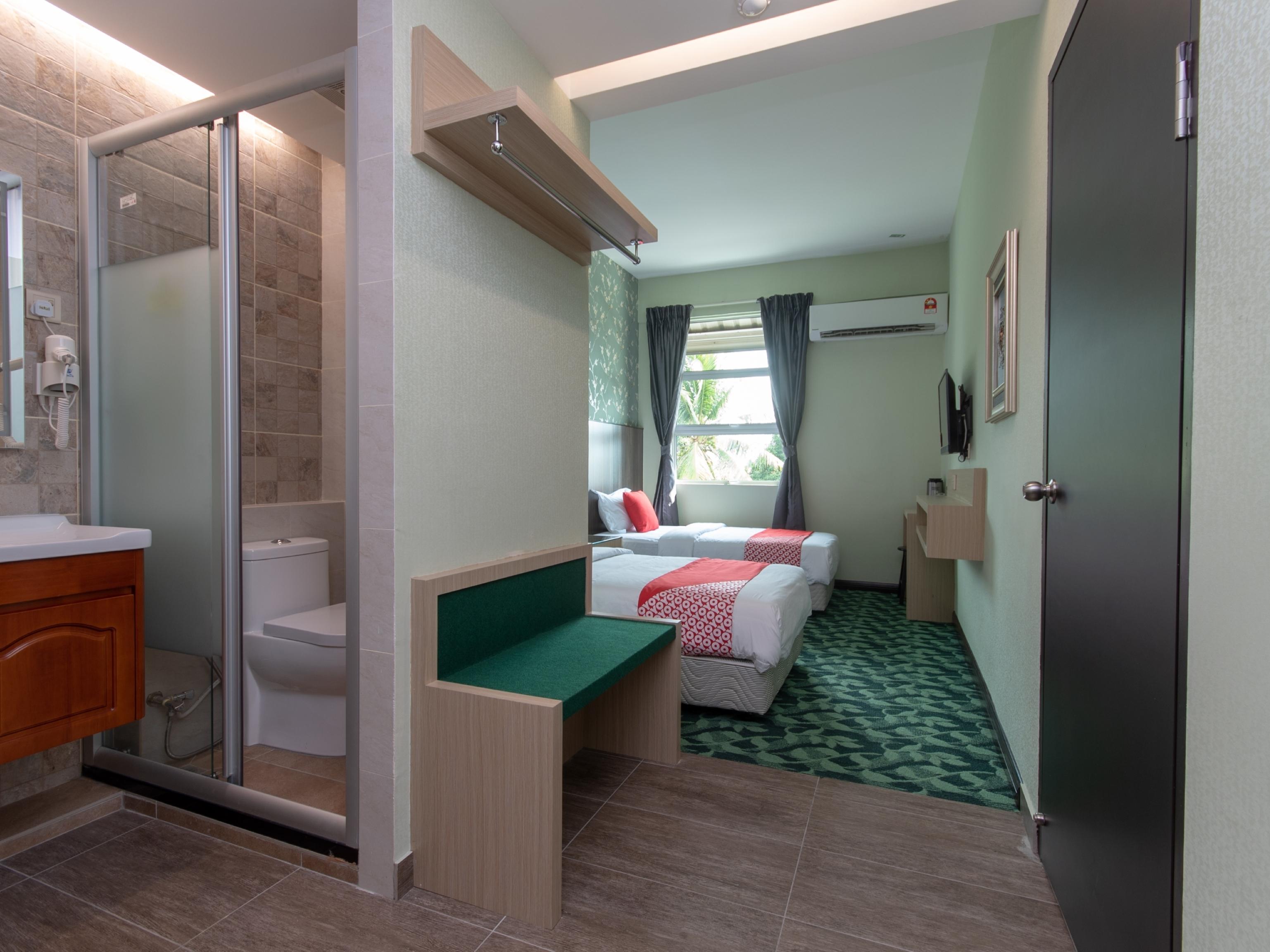OYO 89375 Regent Hotel Keningau Buitenkant foto